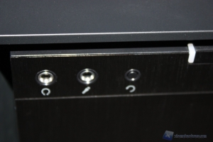 Corsair 350D_34
