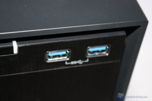 Corsair 350D_35